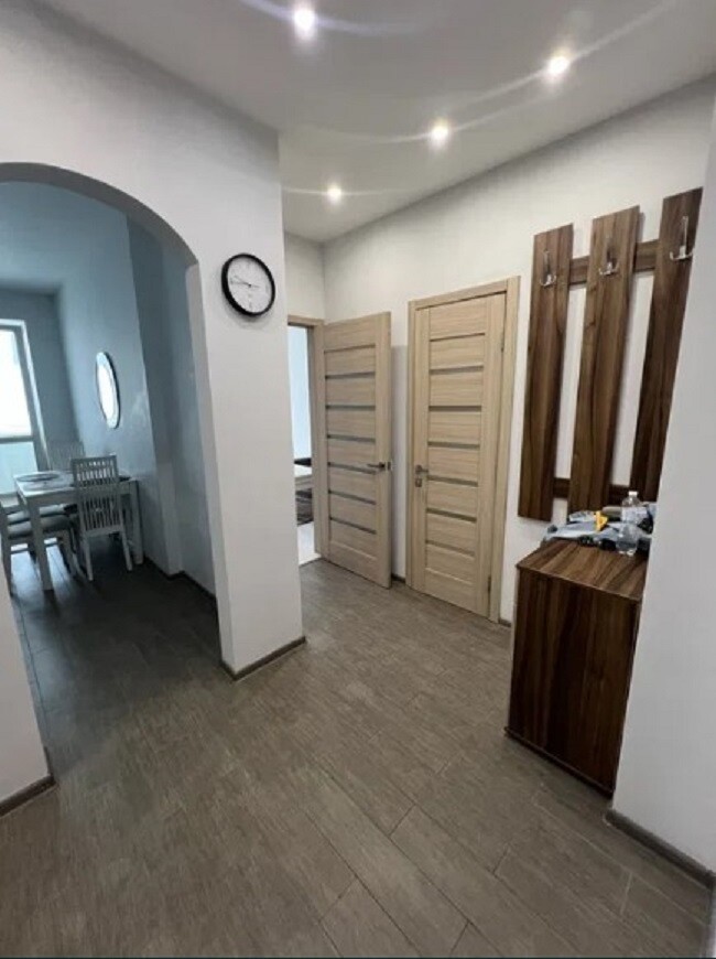 Rent out 1-room apartment. Київ, шосе Харківське, д.182 — photo 2